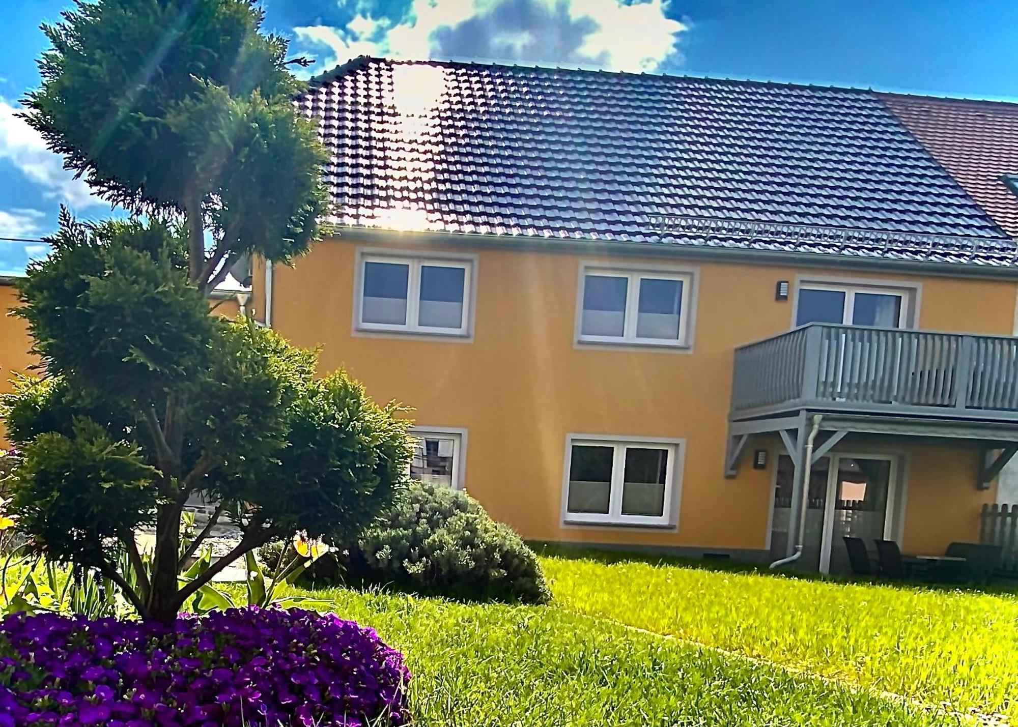 Hempis Ferienwohnungen Hochkirch Exterior foto